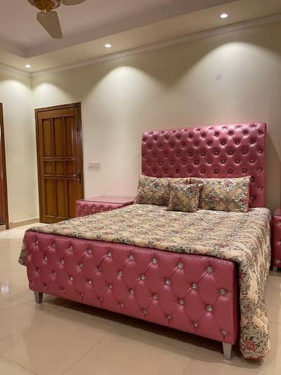 1 Kanal Fully Furnished Short Term (Daily, Monthly) Basis Independent House 3 Bed 150K, 6 Bed 300K, For Rent Send Message On My WhatsApp 03204034874 & I Will Send Video
