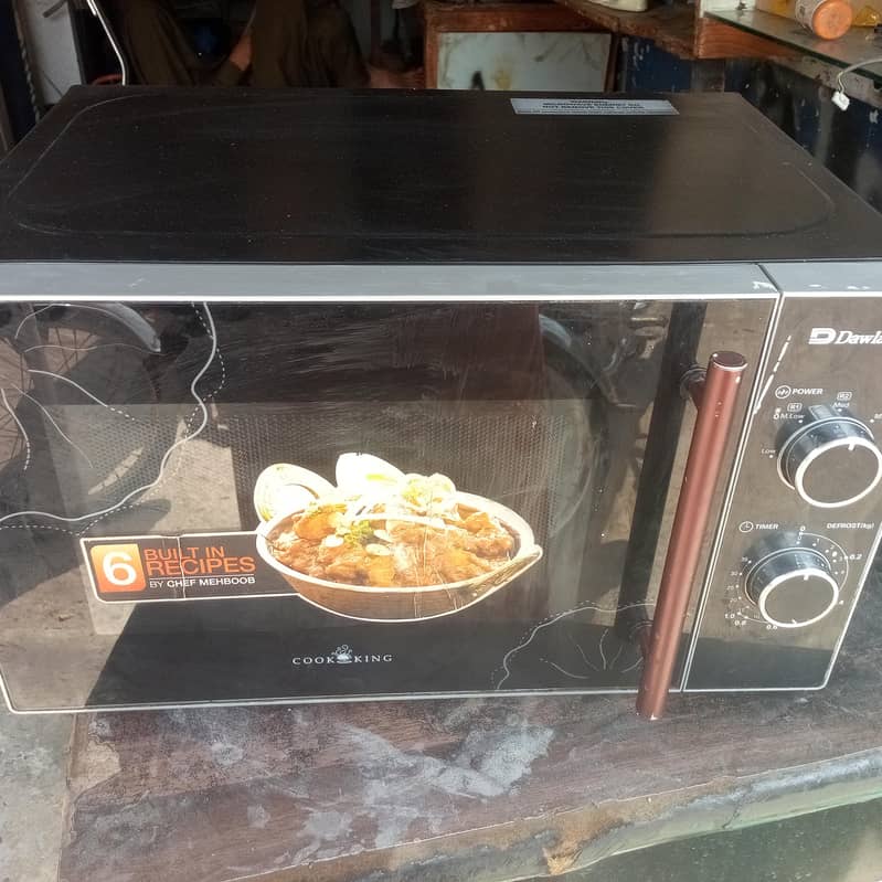 microwave oven 0