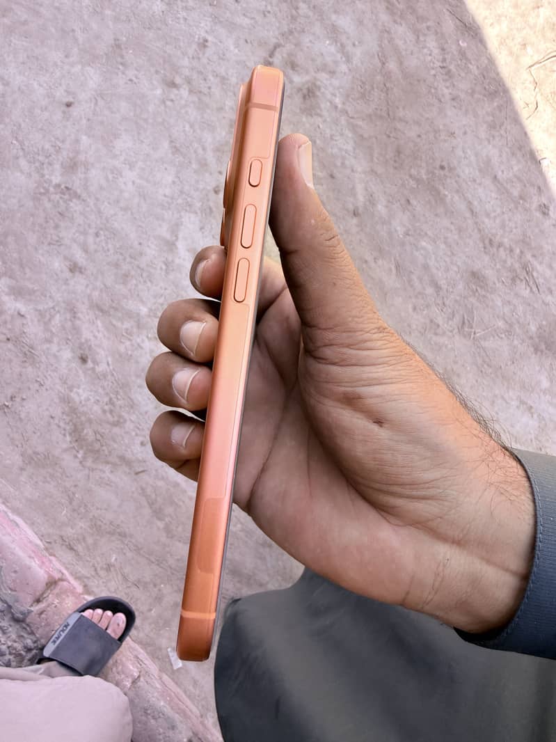 Apple iPhone 17 Pro Max 1