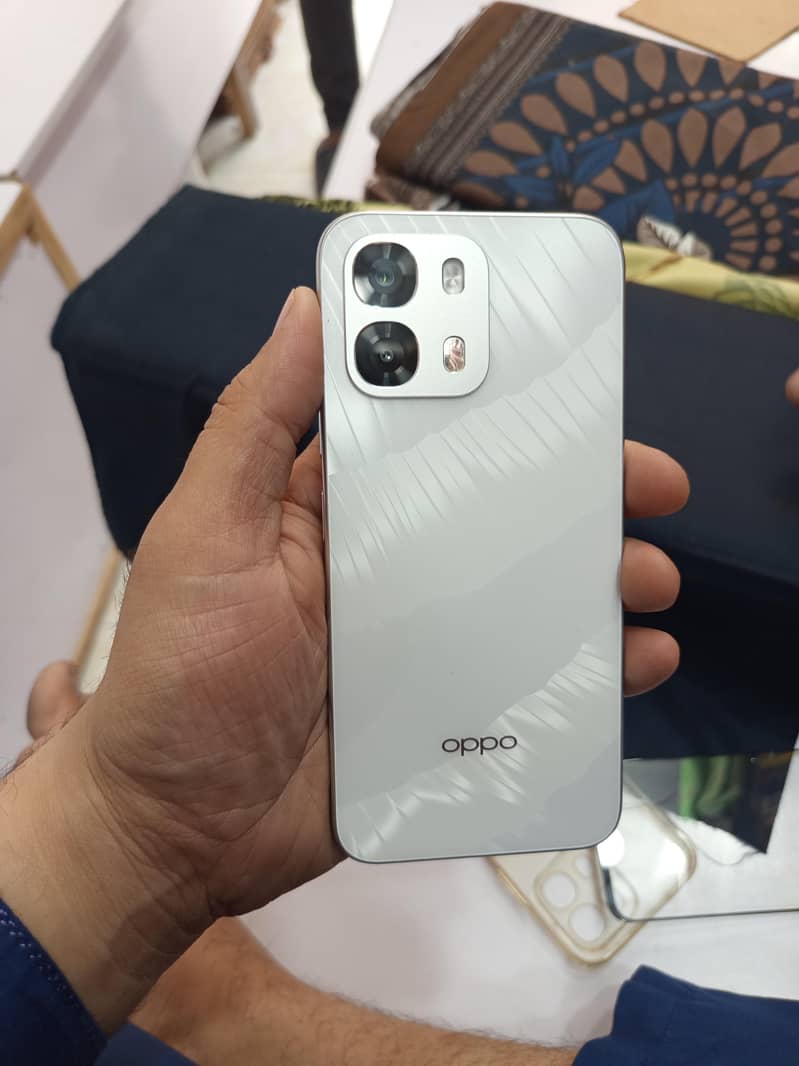 OPPO A6s 0