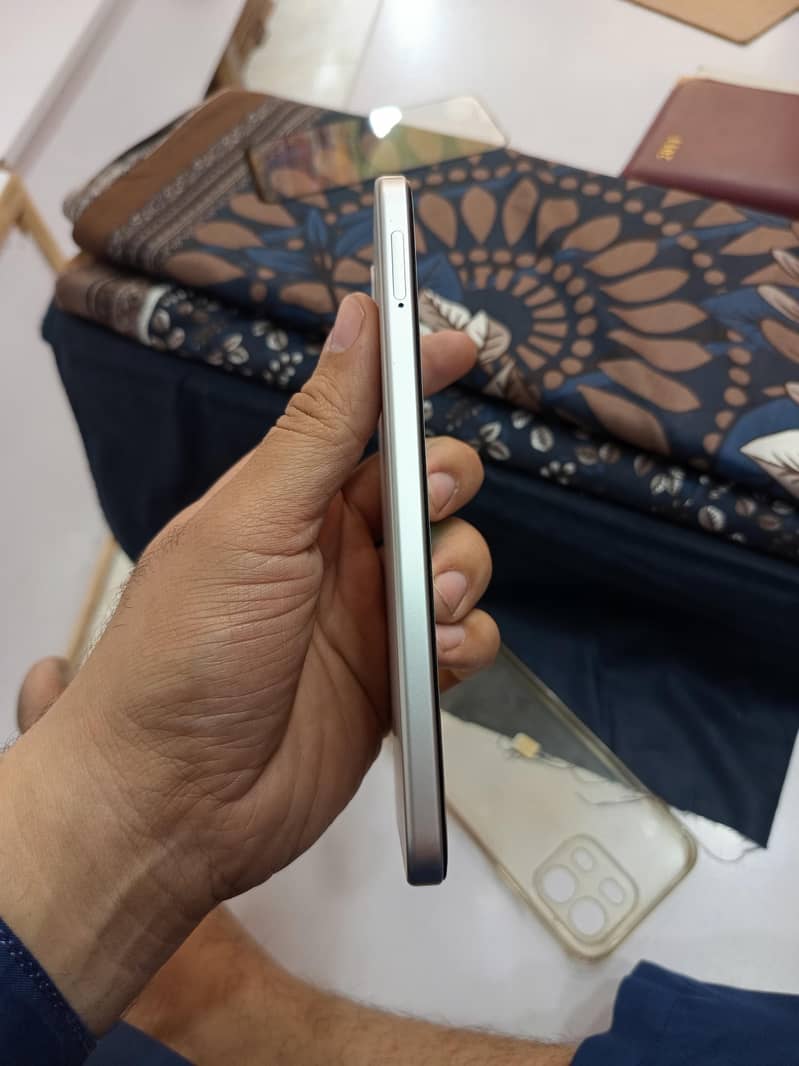 OPPO A6s 1