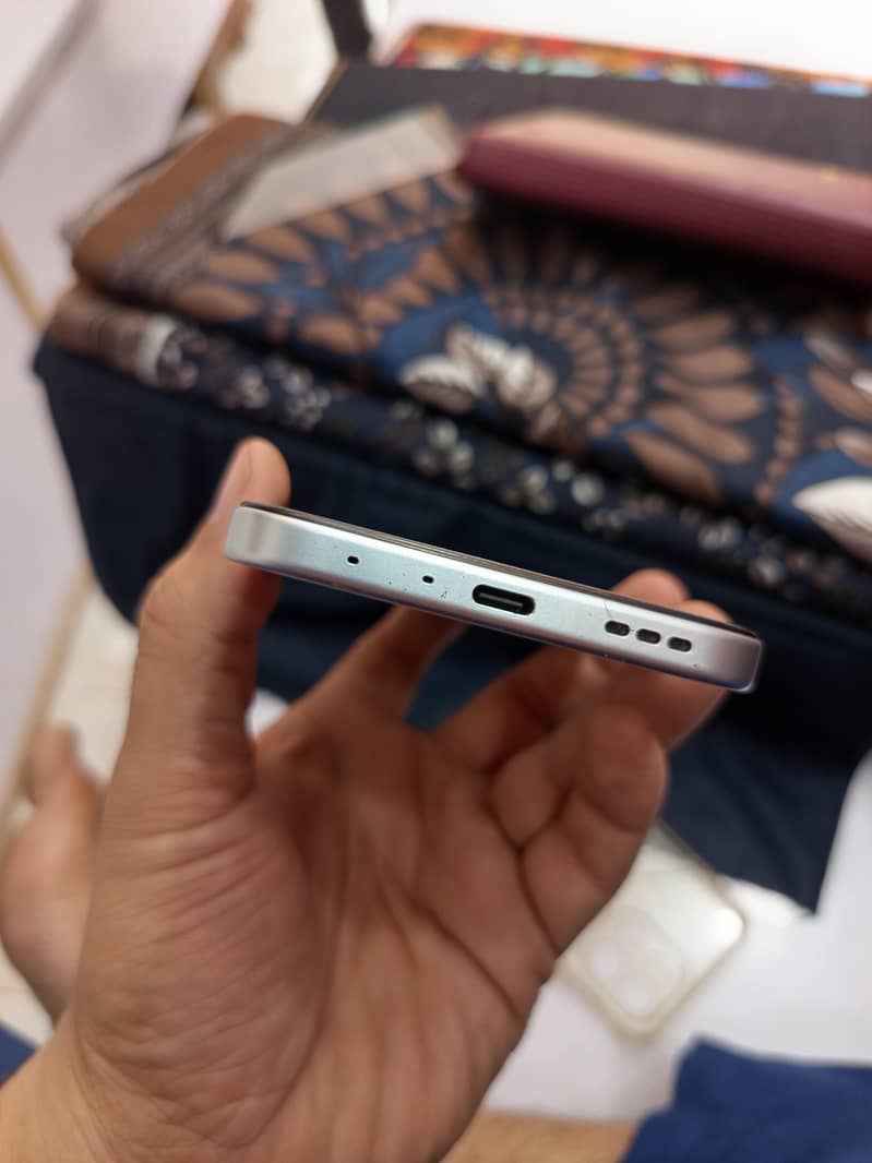 OPPO A6s 6