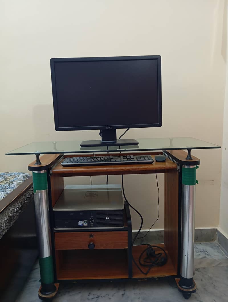 whole pc setup with trolley 0
