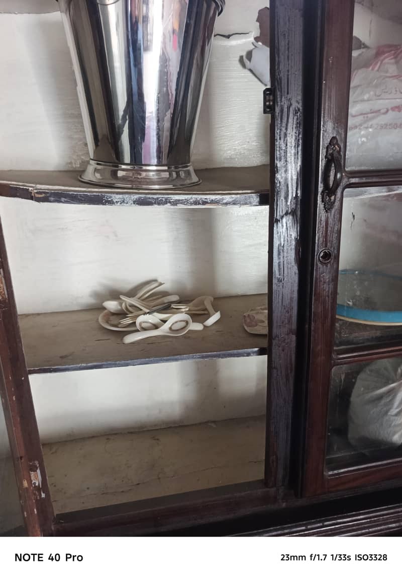 almari for sell 0