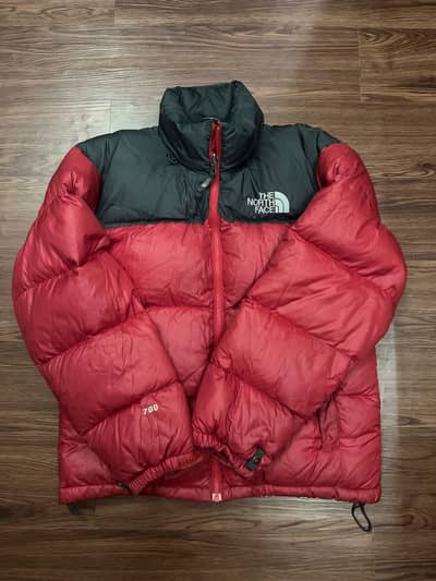 the north face puffer jacket 100% original at good price.