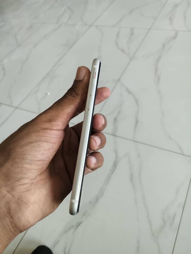 Apple iPhone SE 5