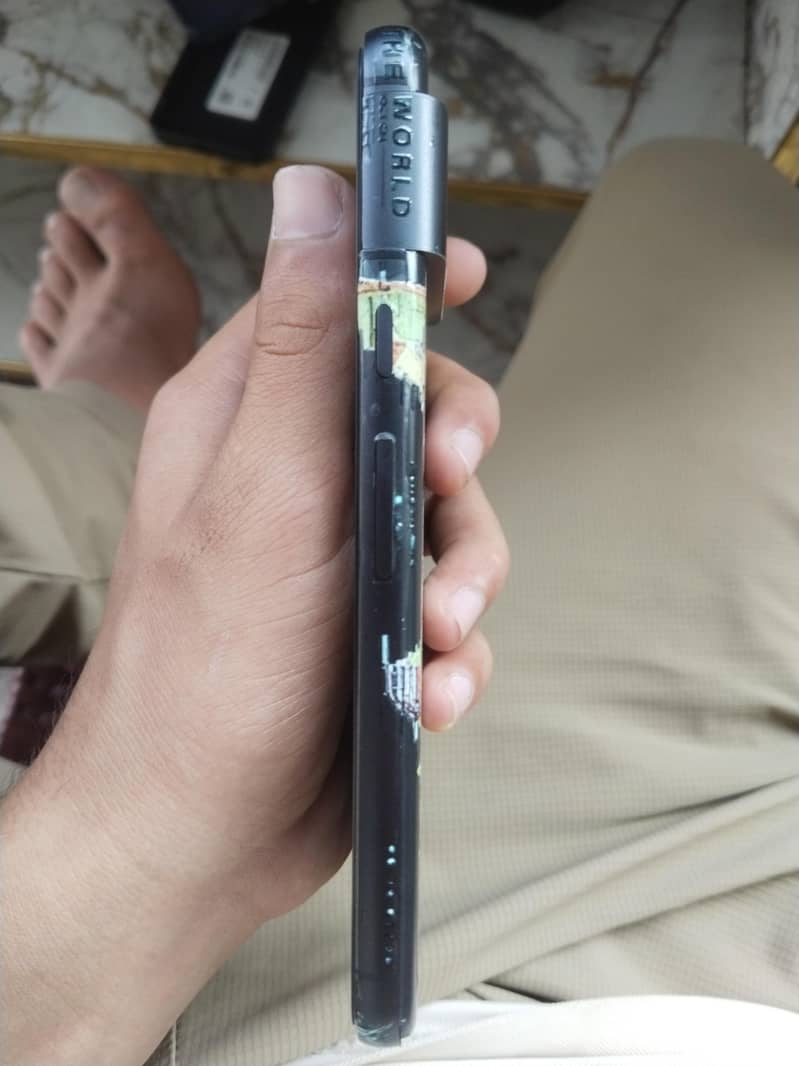 Google Pixel 8 2