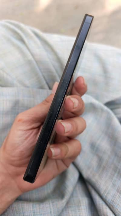 Other Model aquos r 7