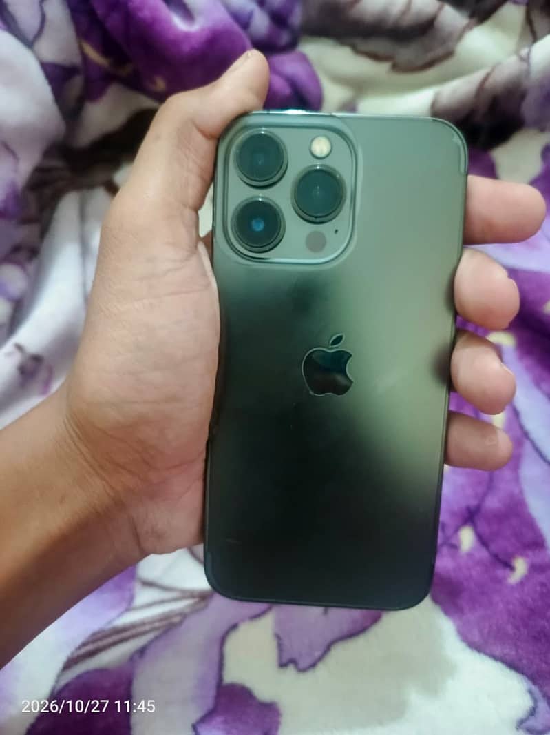 Apple iPhone 13 Pro 3