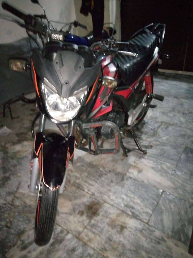 Honda cb150f 2