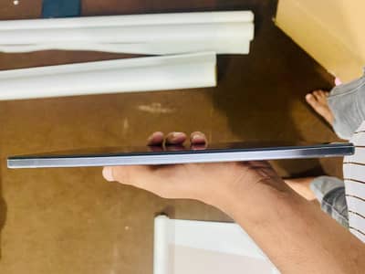 Lenovo M10