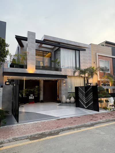 Luxury Designer 10 Marla House For Sale In Bahria Town Lahore Sector E