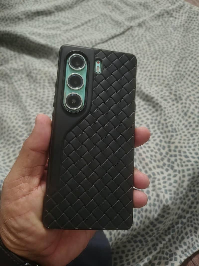 Tecno CAMON 40 10