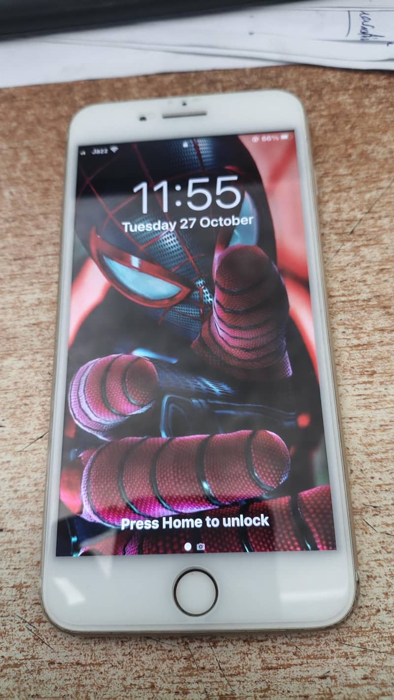 Apple iPhone 7 Plus 0
