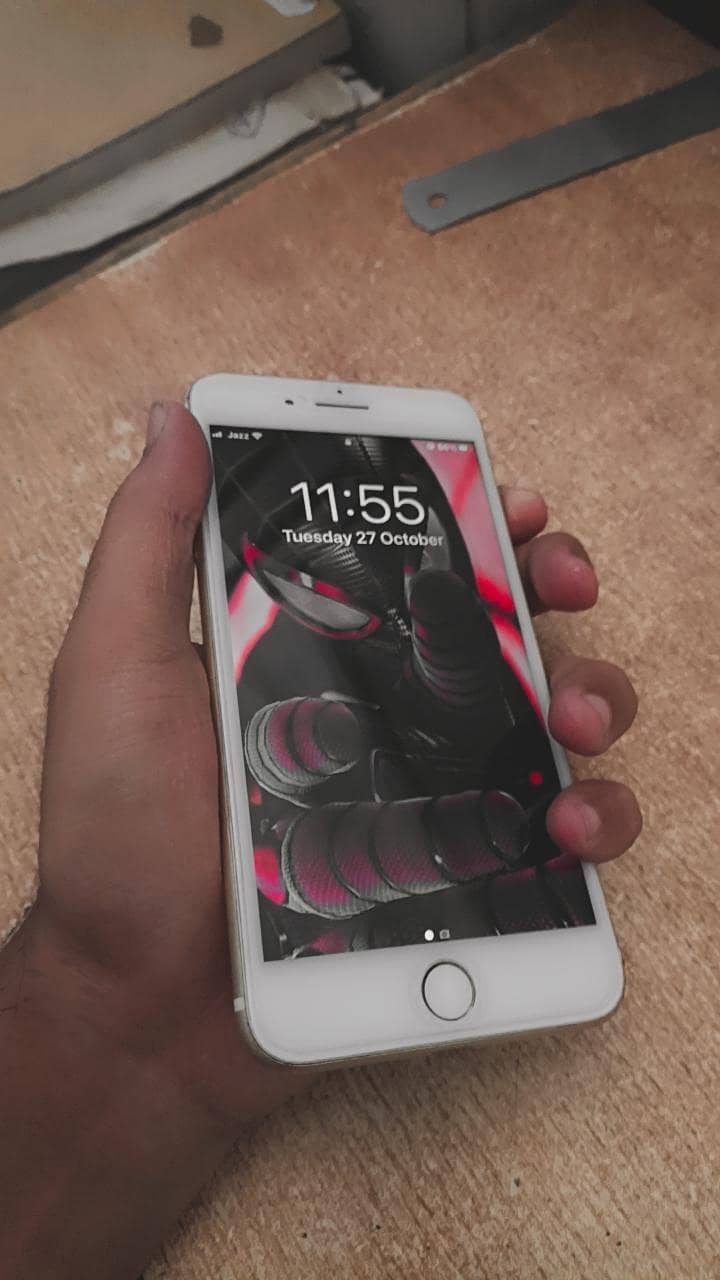 Apple iPhone 7 Plus 3