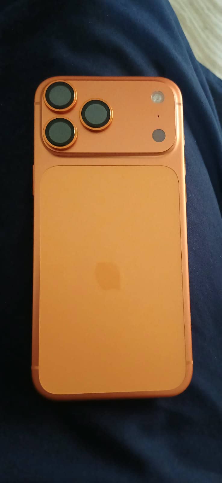 Apple iPhone 17 Pro Max 1