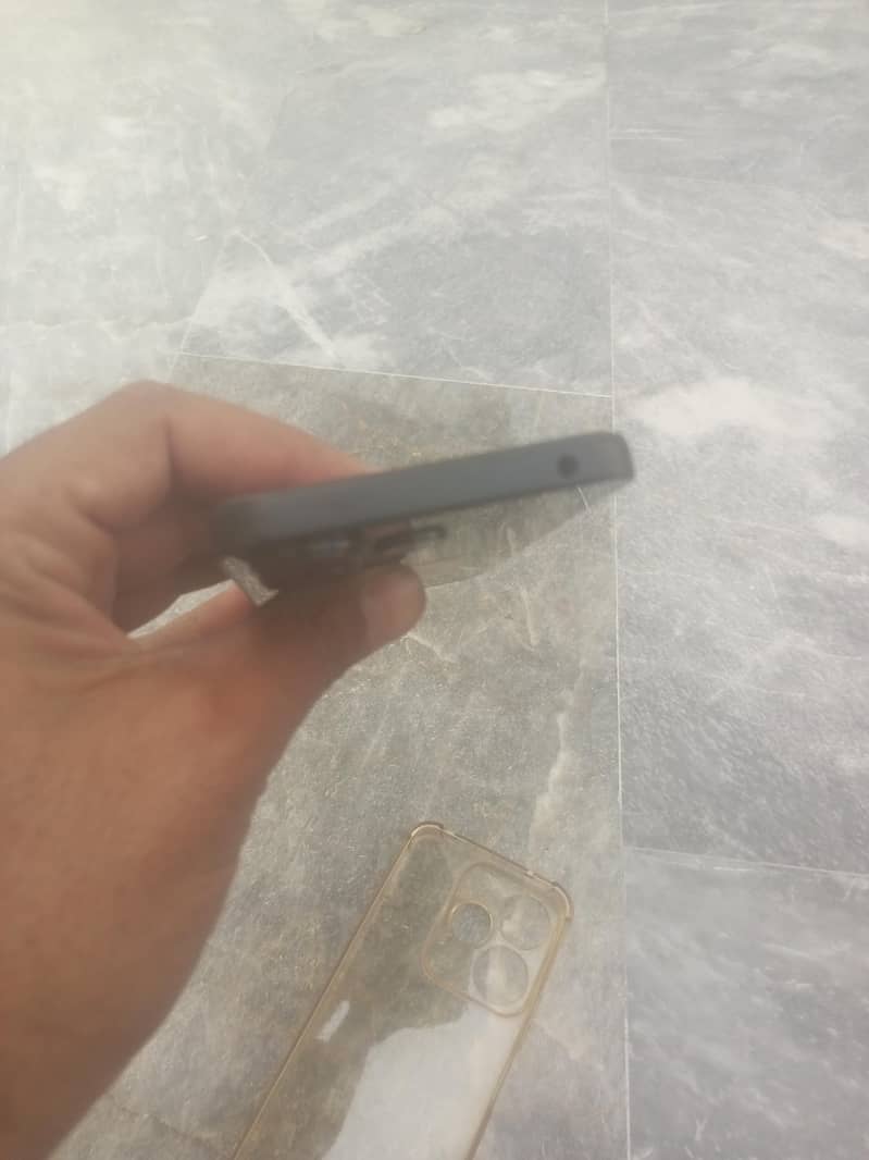 Xiaomi Redmi 13 3