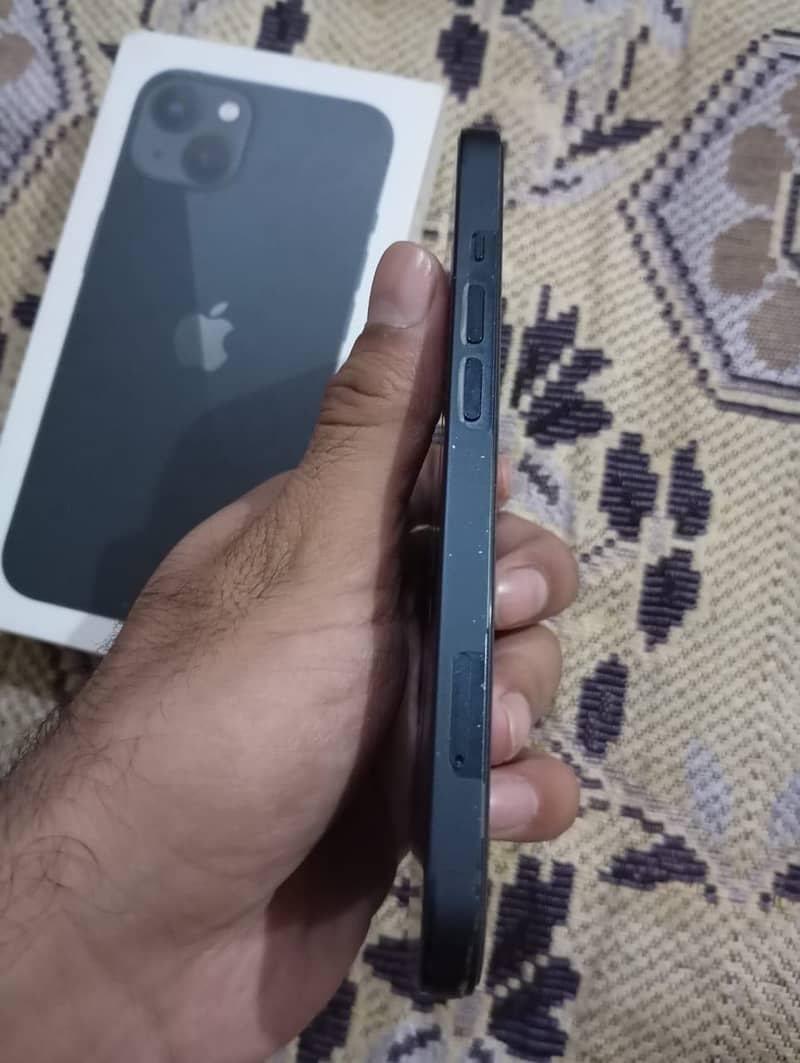 Iphone 13 with box 4