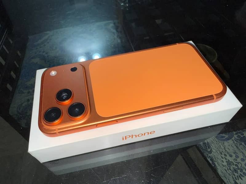 Apple iPhone 17 Pro Max 1