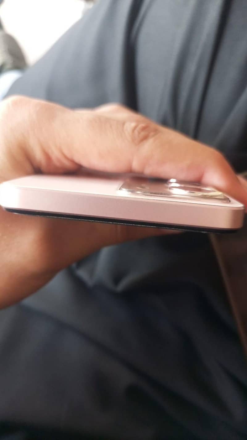 Realme C75x 1
