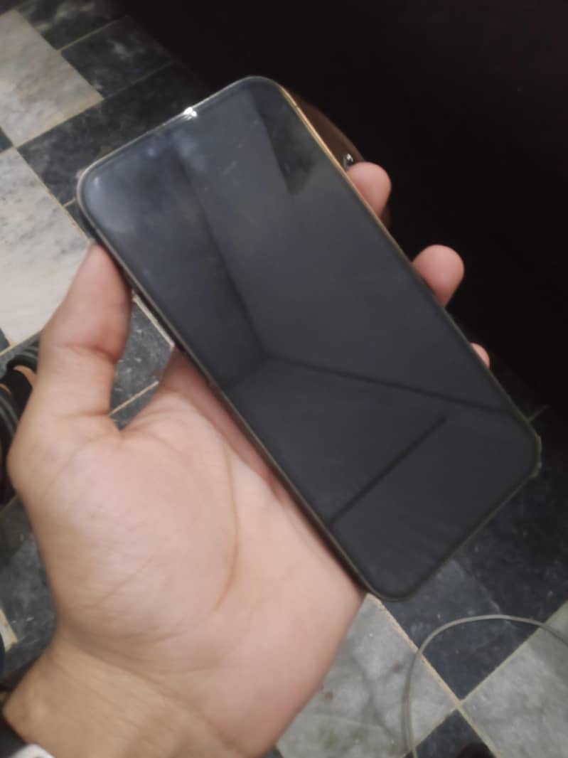 Apple iPhone 13 Pro 4