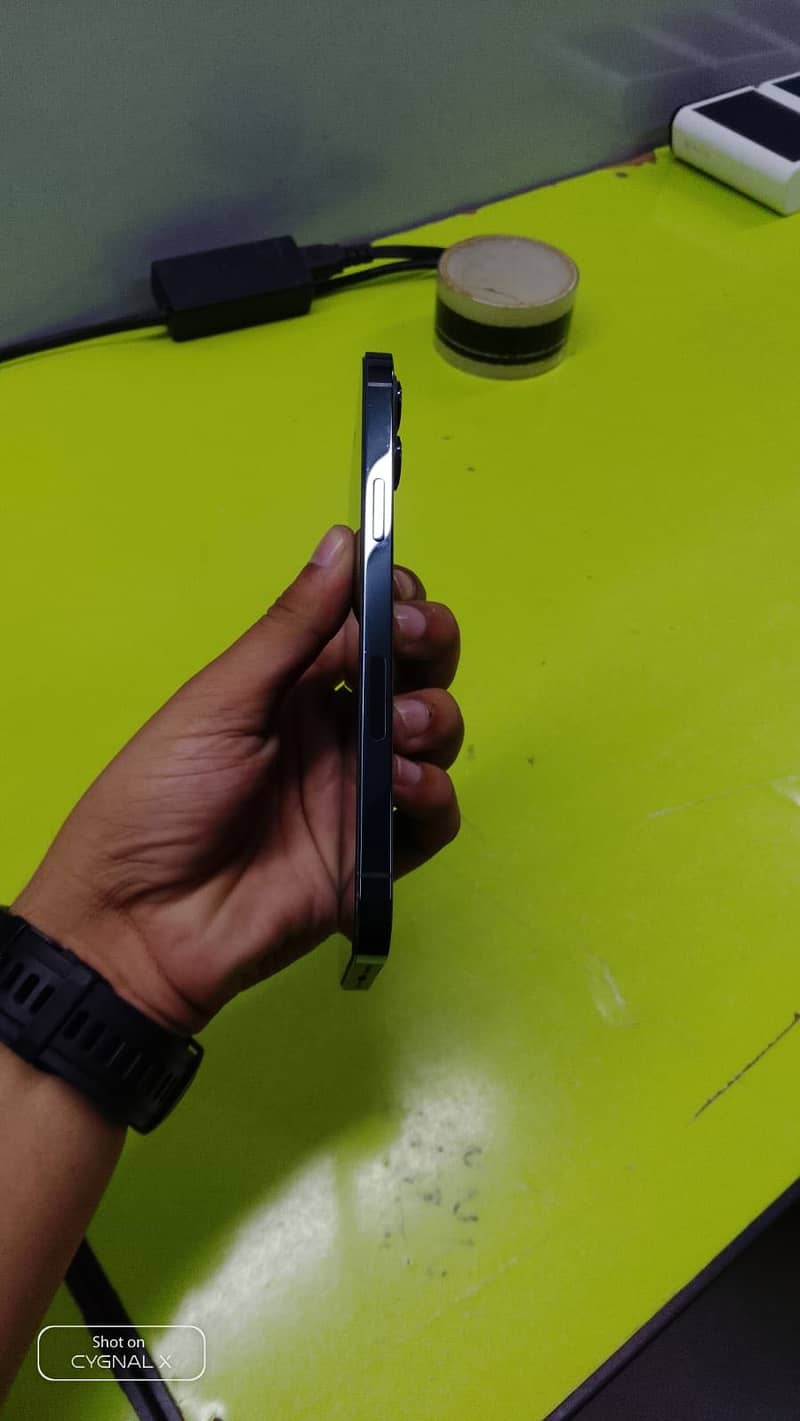 Apple iPhone 12 Pro Max 3