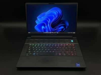 Alienware M16 R1 RTX 4090 i9 13900HX