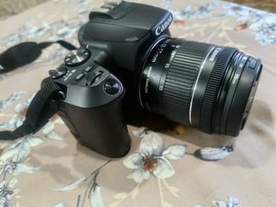 Canon EOS 250D