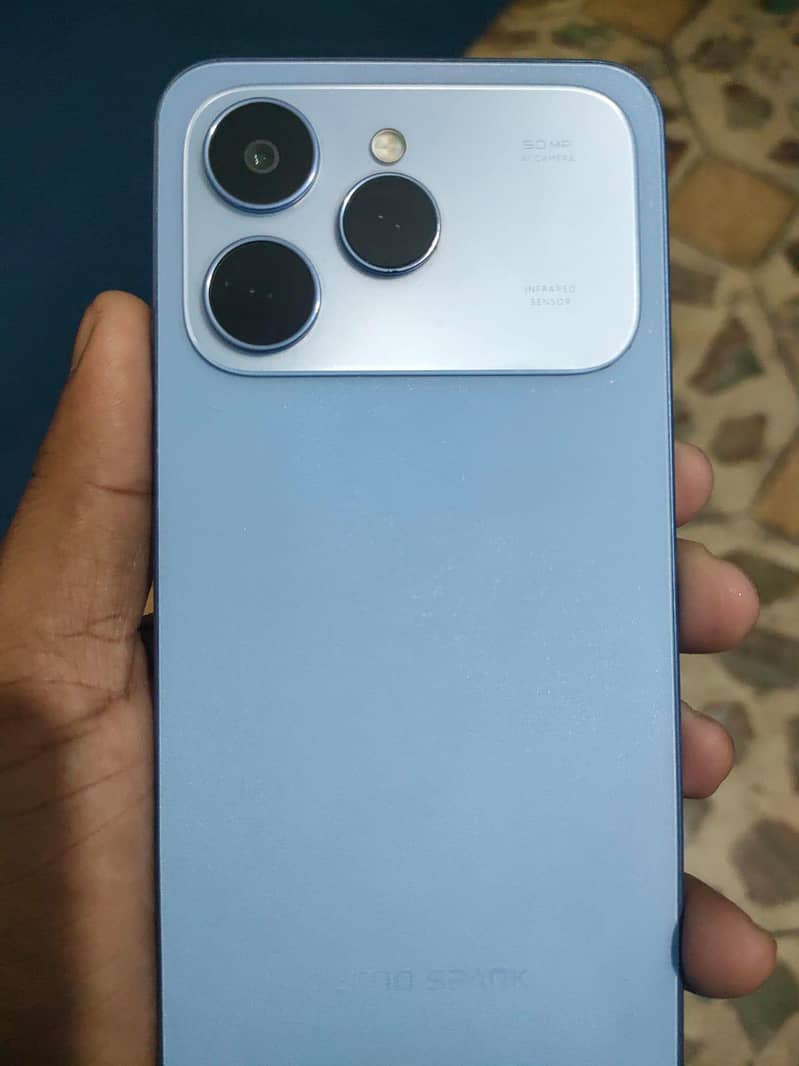 Tecno Spark 40 5