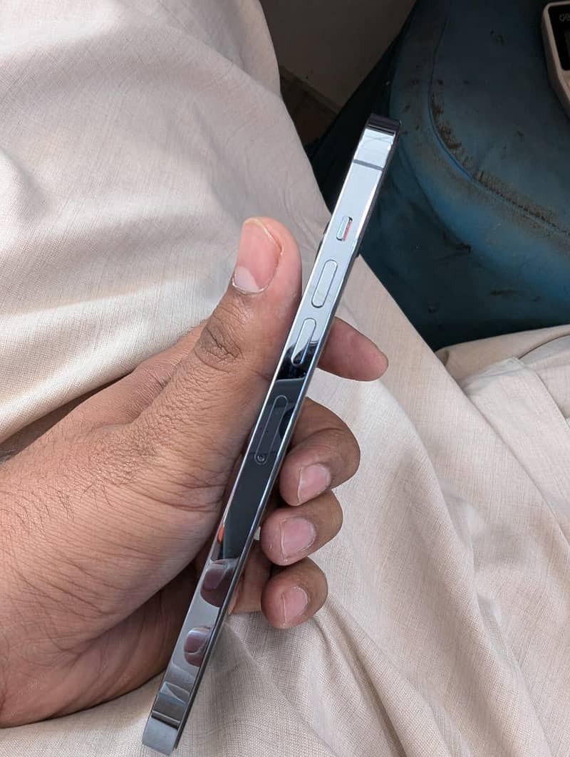 Apple iPhone 13 Pro Max 5