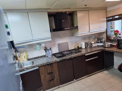 A 2633 Square Feet Flat Located In Emaar Pearl Towers Is Available For sale