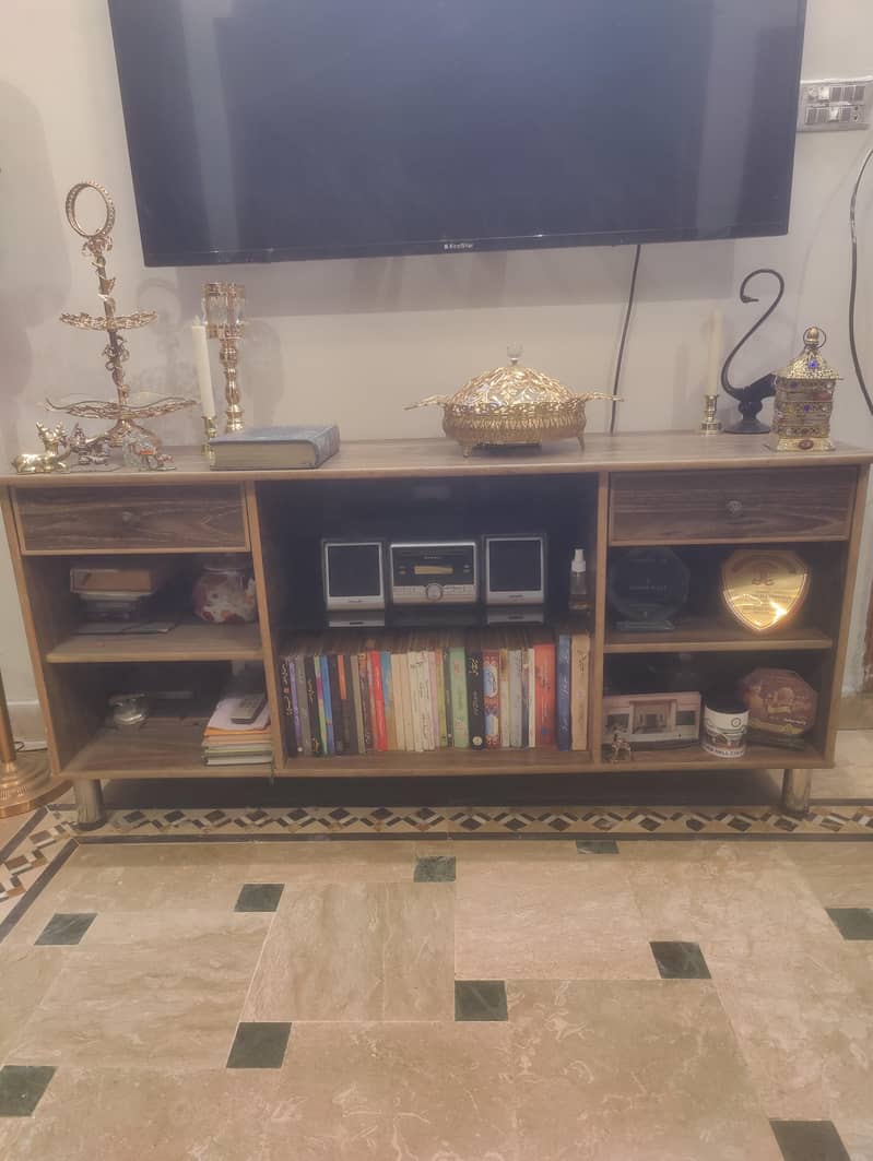 led/lcd console table 4