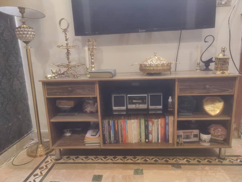 led/lcd console table 6