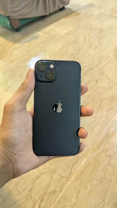 Apple iPhone 13