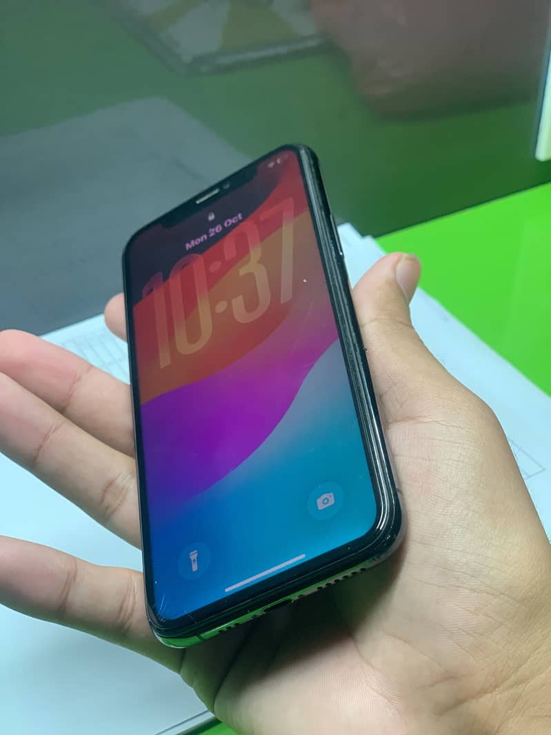 Apple iPhone 11 Pro 0