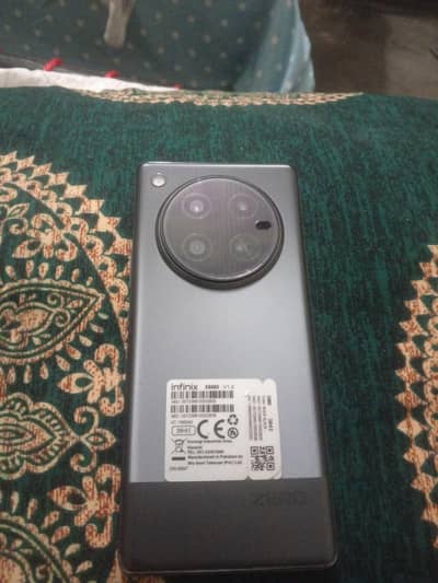 Infinix Zero 40.8Gb 256Gb. Whatsapp 03075625230