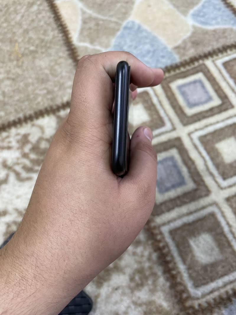 iPhone SE 2020 5