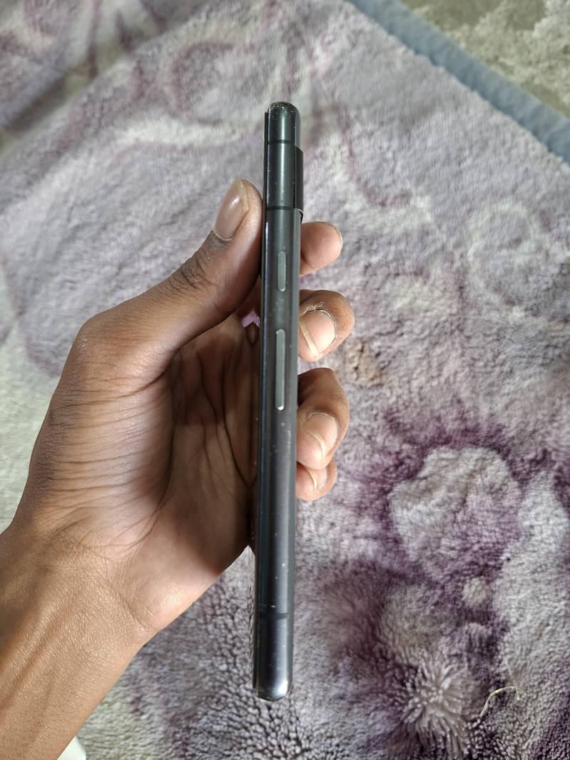 Google Pixel 7a 5