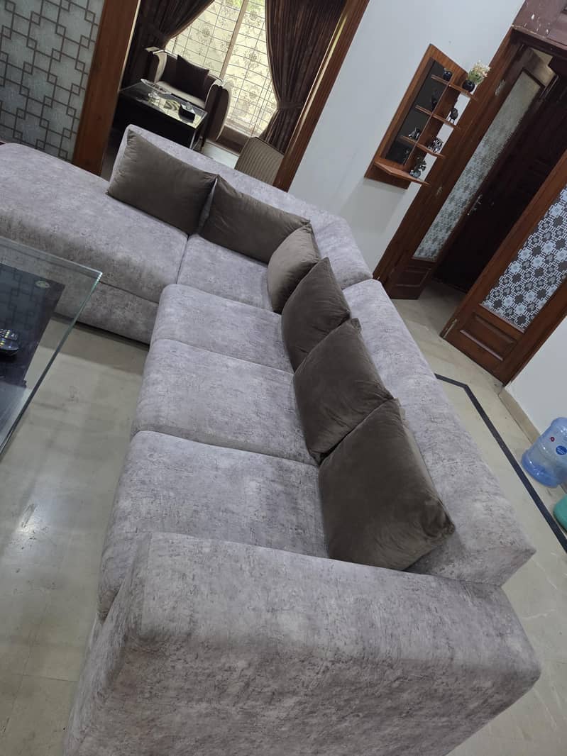 L shape sofa,central table & sethi 7