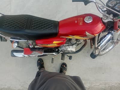 total Jain in bike hai bilkul smooth