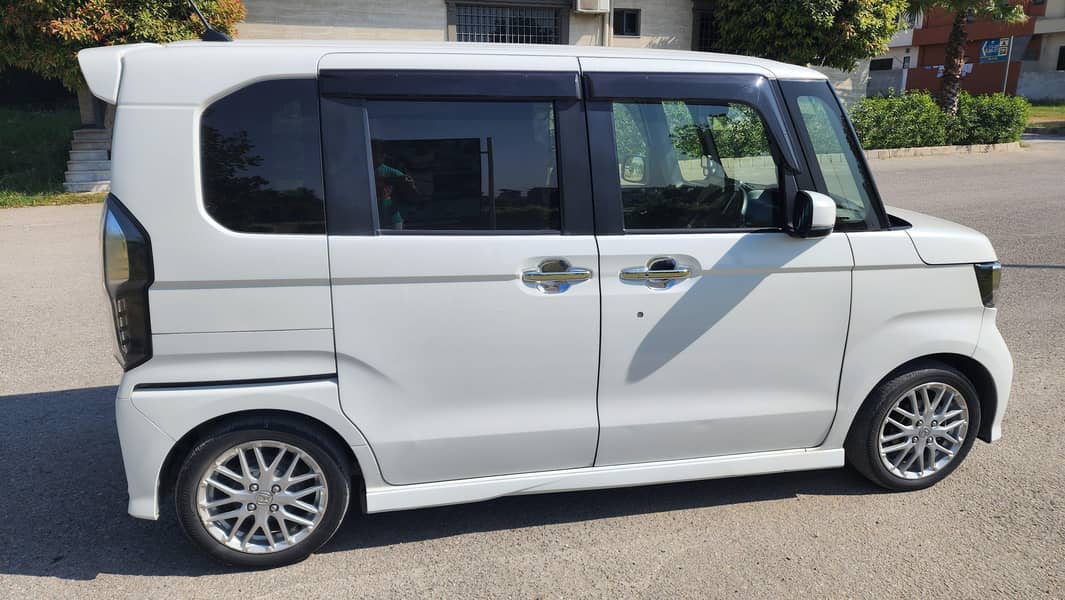 Honda N Box Custom 2022 - Cars - 1120925911