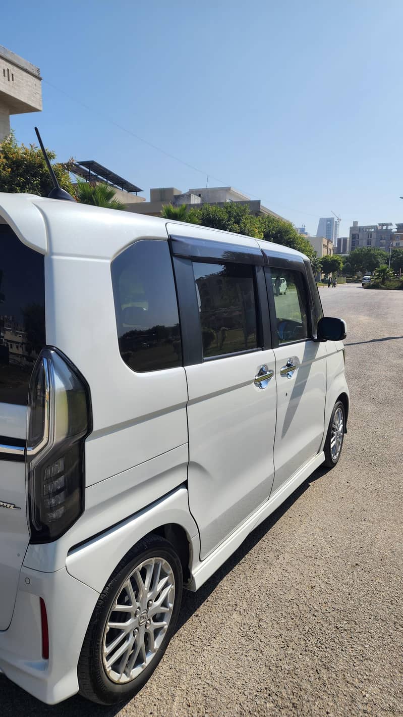 Honda N Box Custom 2022 - Cars - 1120925911