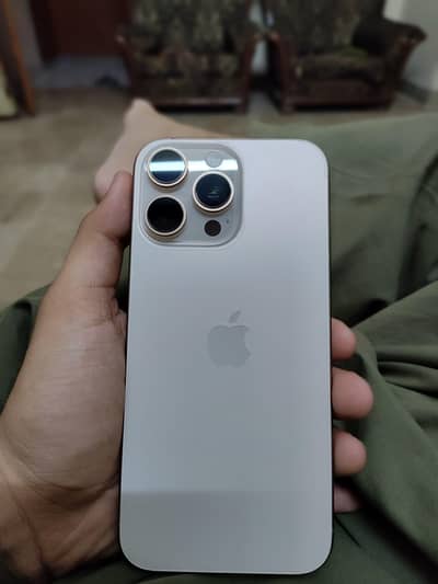 IPHONE 16 PRO MAX DESERT 256 GB JV