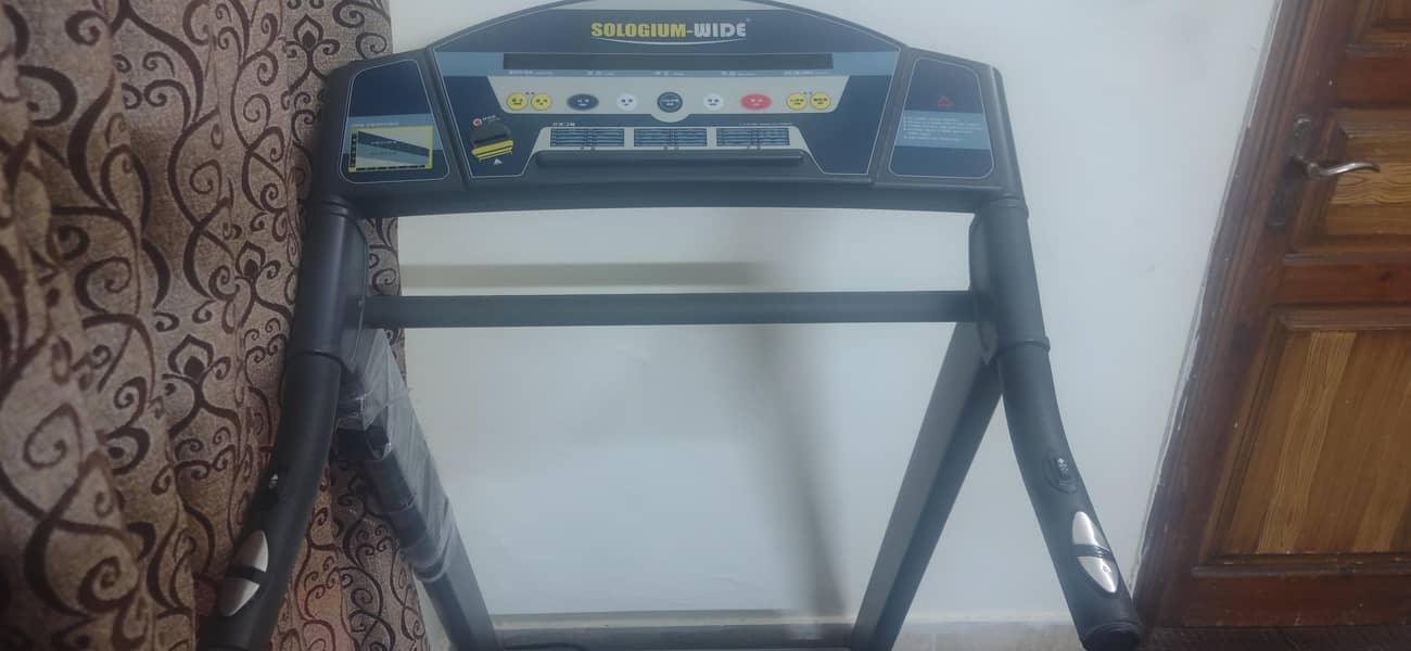 Incline treadmill 1