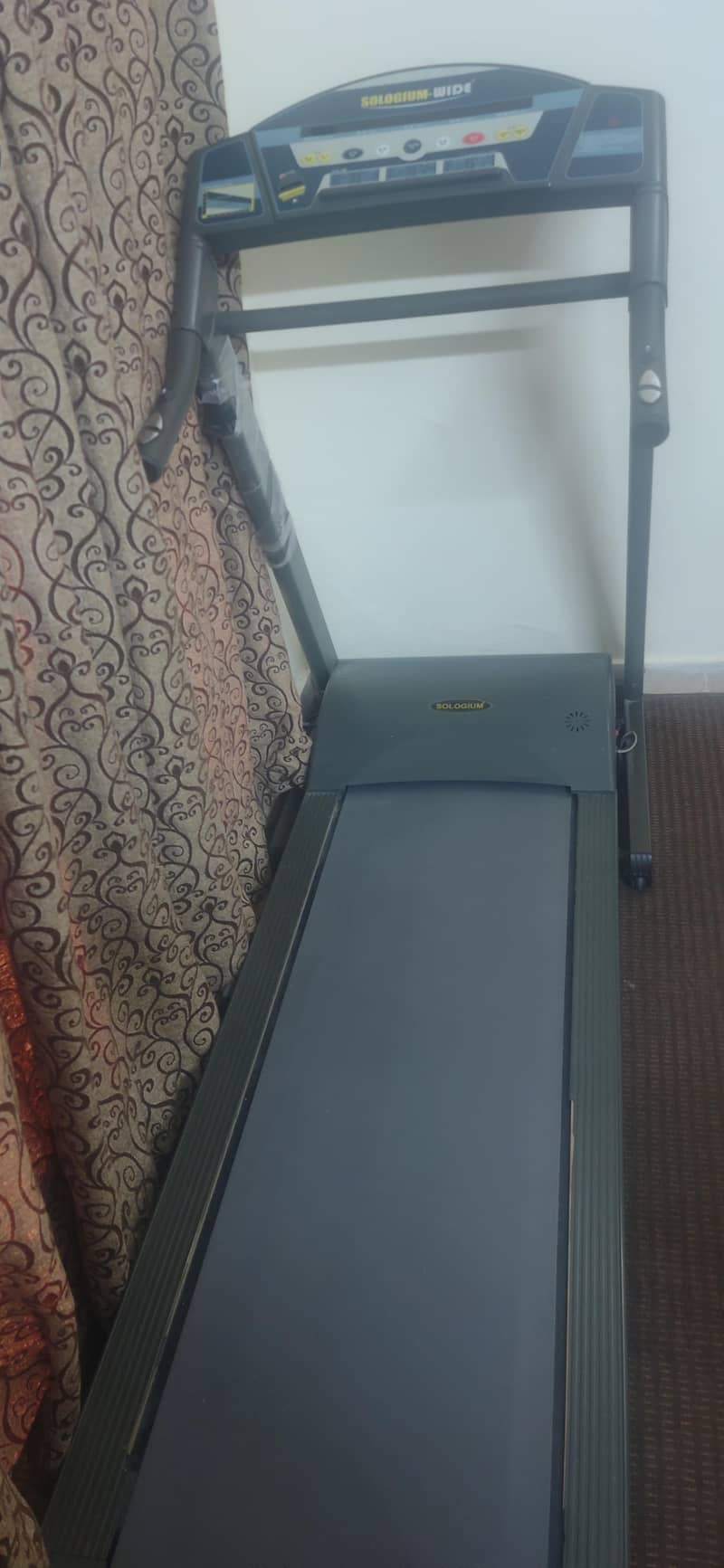 Incline treadmill 3