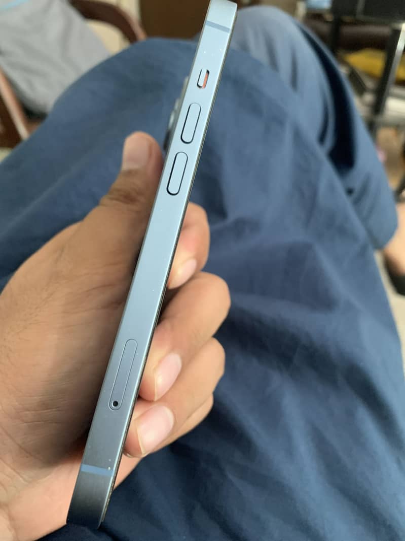 Apple iPhone 14 2