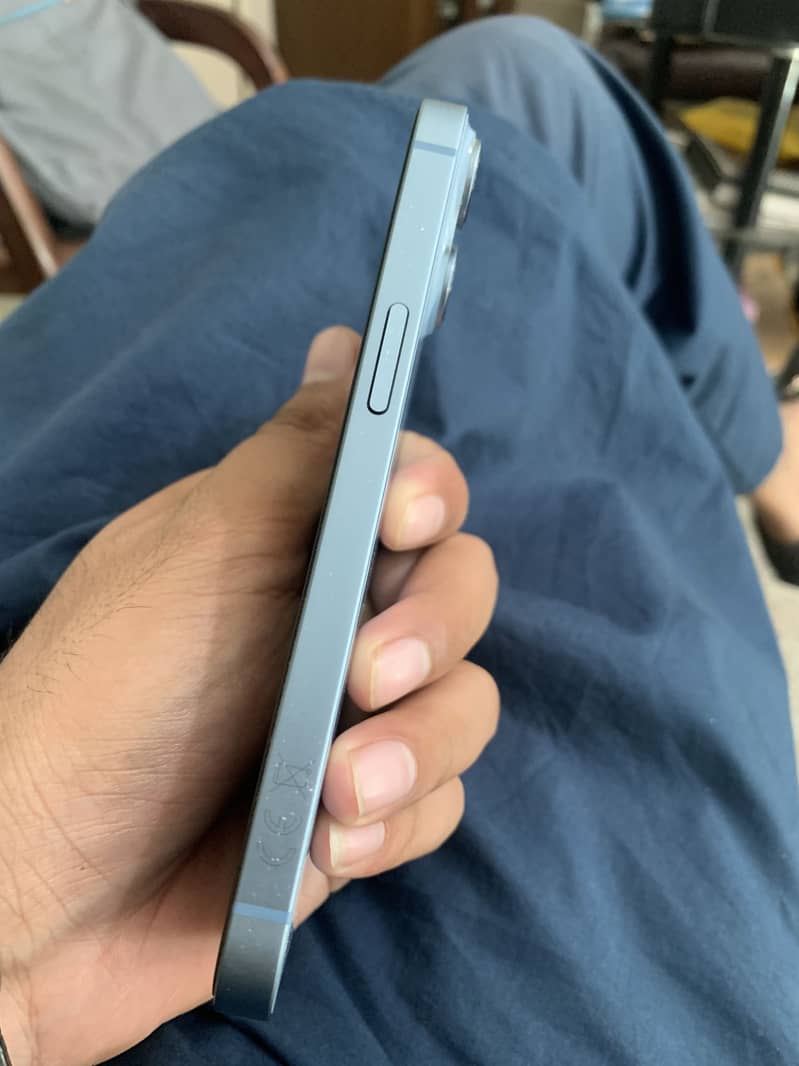 Apple iPhone 14 9