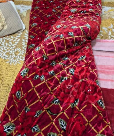 Razai bistrr bed.  set dressing  matress