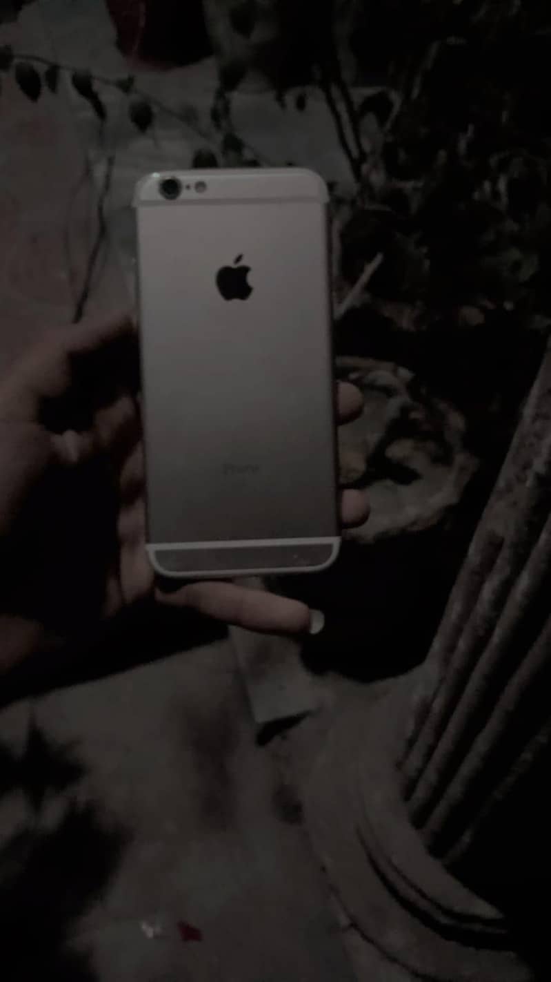 Apple iPhone 6S 3