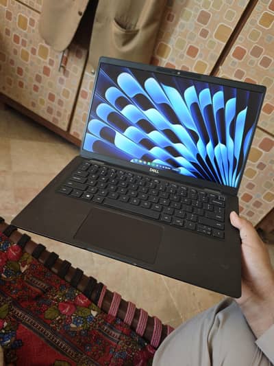 Dell Latitude 7420 i5 11th gen 16/256